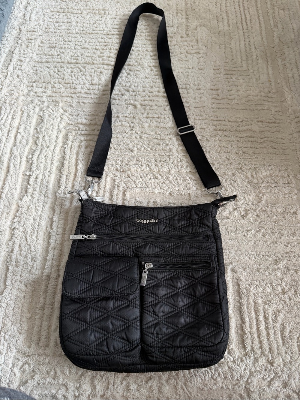 Baggallini Black Quilted Crossbody Bag with Multiple Zipper Pockets